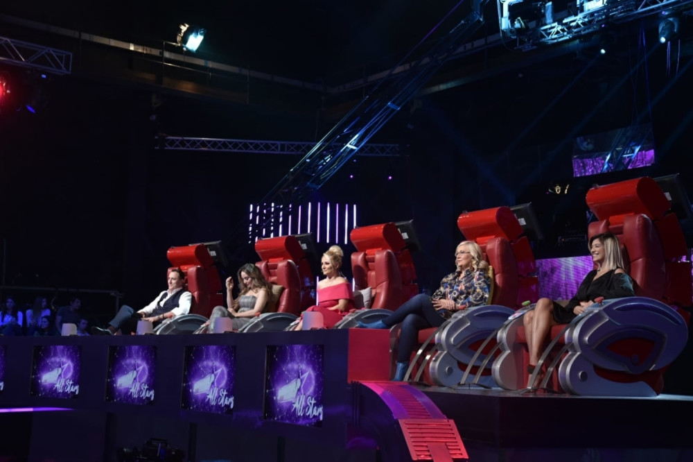 Jelena Tomašević ZBOG KIJE napušta žiri "Pinkovih zvezdica" i nije jedina: Ti si umetnica, a ne cirkuska zvezda!