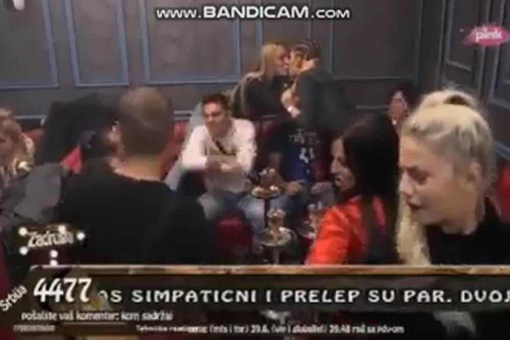 LEZBO AKCIJA LUNE ĐOGANI! Ljubila se sa zadrugarkom u usta, a onda im se pridružile i ONE!