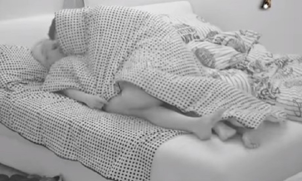 VRELA AKCIJA, SVE SE VIDELO Niko nije slutio da će Dorotea završiti sa njim u krevetu! (VIDEO)