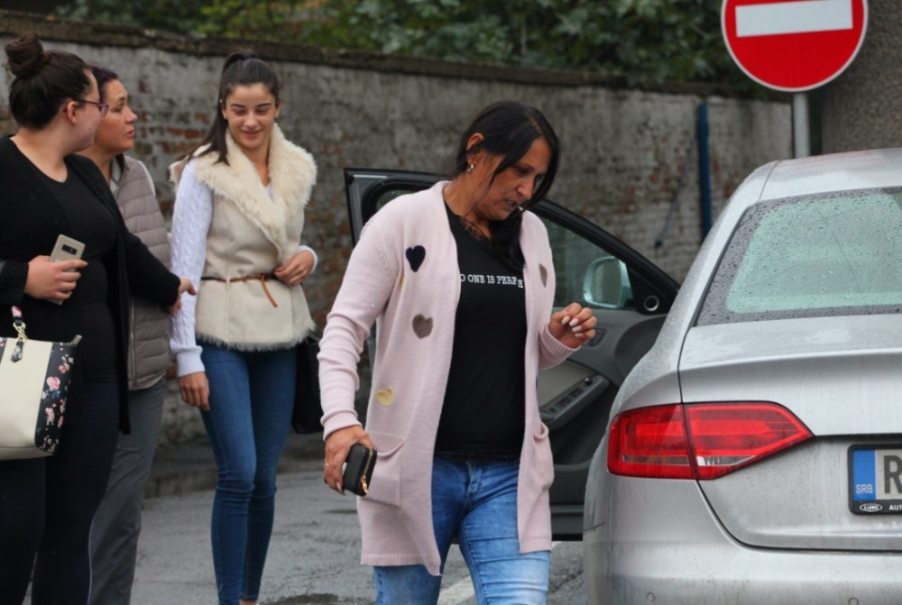 DARKOVA ĆERKA NE ZNA DA JOJ JE TATA IMAO SAOBRAĆAJKU: Drama u porodici Lazić, plaše se da će ovo dokrajčiti pevačevog oca