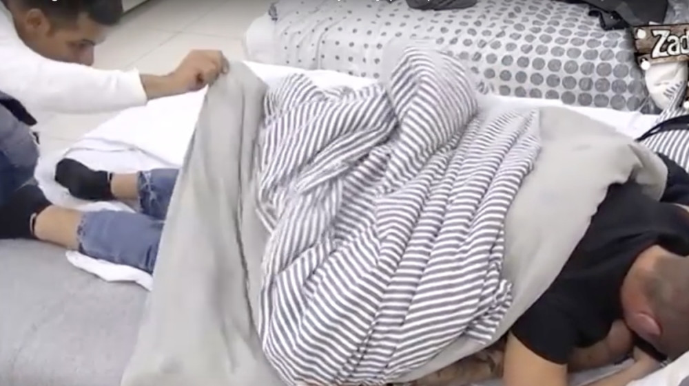 Imali odnose pred svima! Upaljena svetla, CELA ZADRUGA IH GLEDALA I NAVIJALA - ONI NIŠTA! (VIDEO 18+)