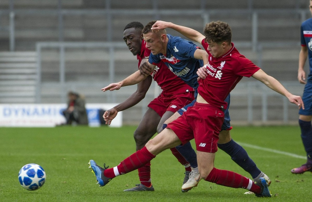 Pozornica spremna za spektakl, a na "Marakanu" stiže EVROPSKI ŠAMPION da gleda Zvezdu!