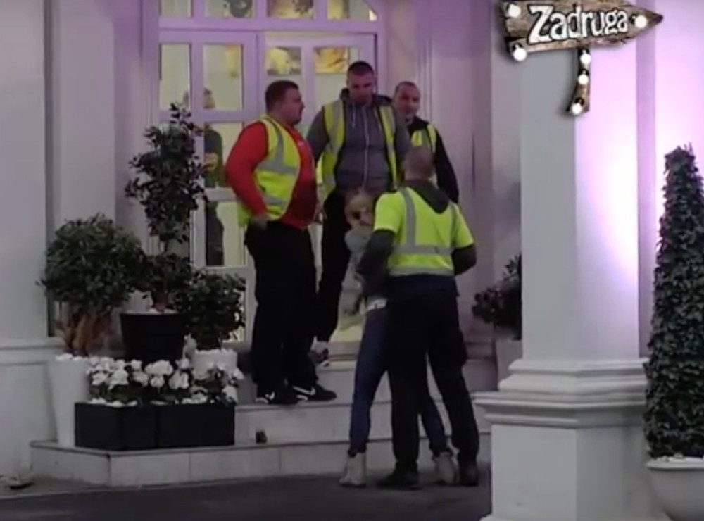 Krunićka napadnuta, umešao se Lepi Mića! Odjekivali krici "Zadrugom", pljuštale psovke!