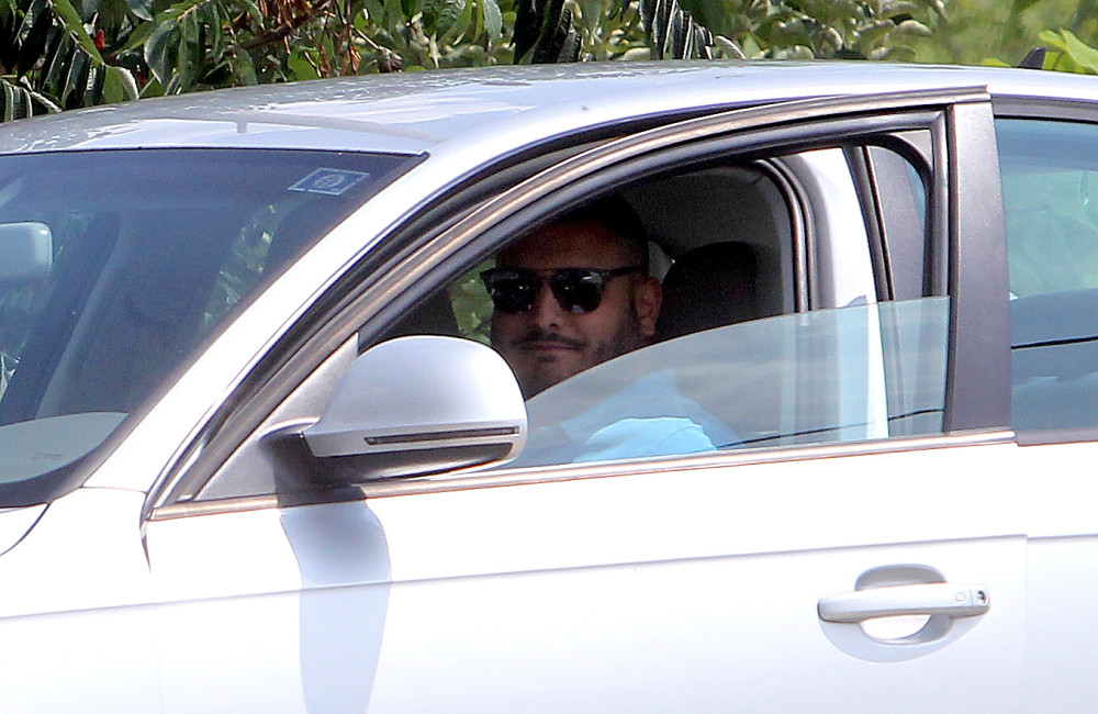 SABLASAN SNIMAK KOJIM JE DARKO PREDVIDEO NESREĆU: Pevač u vratolomnoj vožnji od koje se ledi krv u žilama!