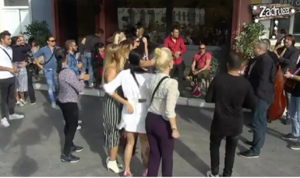 PRESKOČILA OGRADU POSLE TUČE Diskvalifikovana je u Zadruzi, a sada je stigla u Parove! (FOTO)