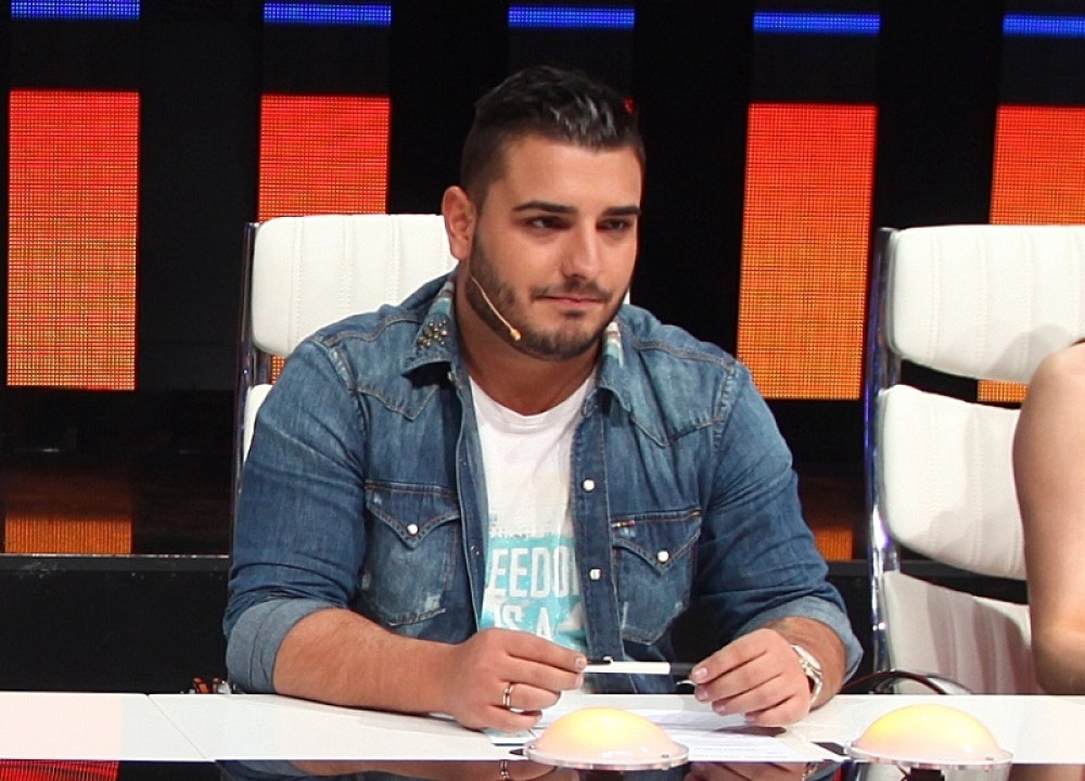 LEKARI IZVODE DARKA IZ VEŠTAČKE KOME Pevačev otac otkrio detalje Lazićevog zdravstvenog stanja!