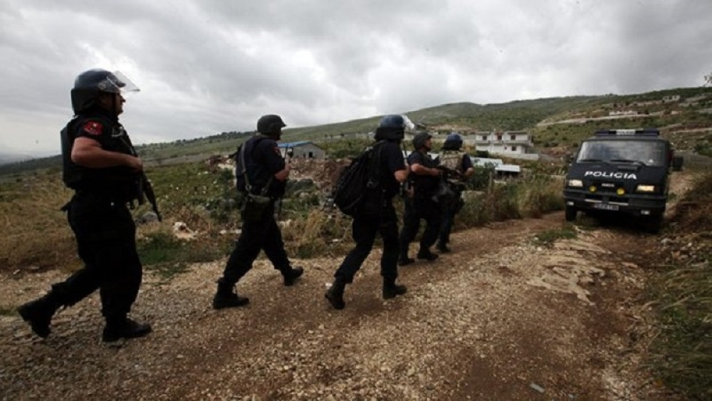 Raskrinkane veze narko-bandi i političara! 1.500 policajaca se diglo na noge!