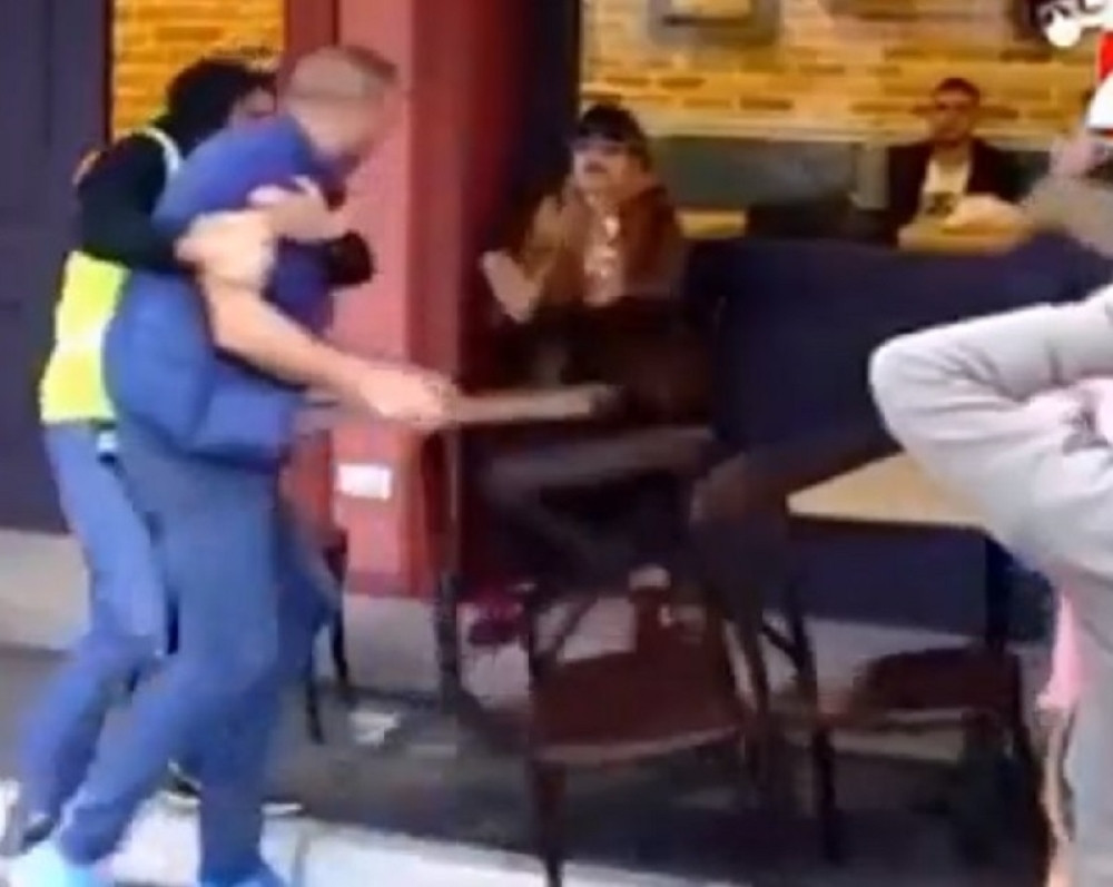 ZAMALO DA PADNE KRV U ZADRUZI Nemanja podigao sto pa krenuo na Miljanu, obezbeđenje skočilo! Zadrugari zanemeli! (VIDEO)