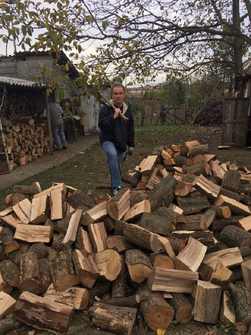 SA SEKIRAMA VEŽBAJU JURIŠ NA VLAST Obradović i Lutovac se nude Ceci!