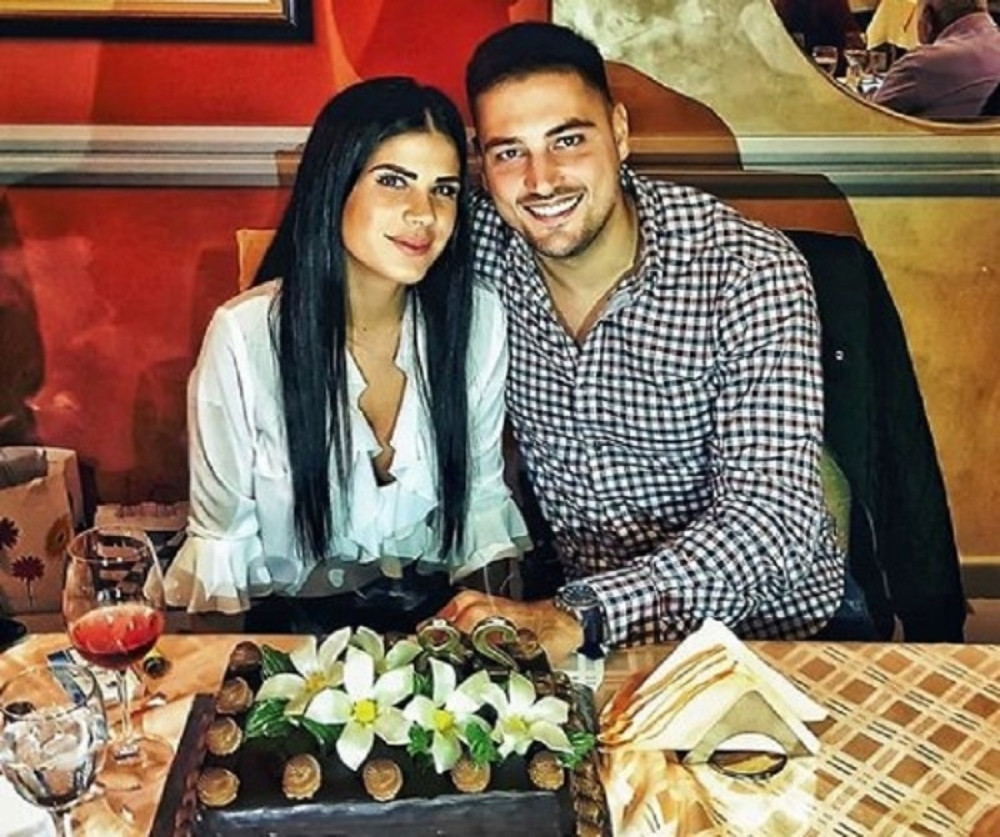 PRIJOVIĆKIN BIVŠI STAJE NA LUDI KAMEN Perućica verio devojku, evo kakav prsten je izabrao (FOTO)