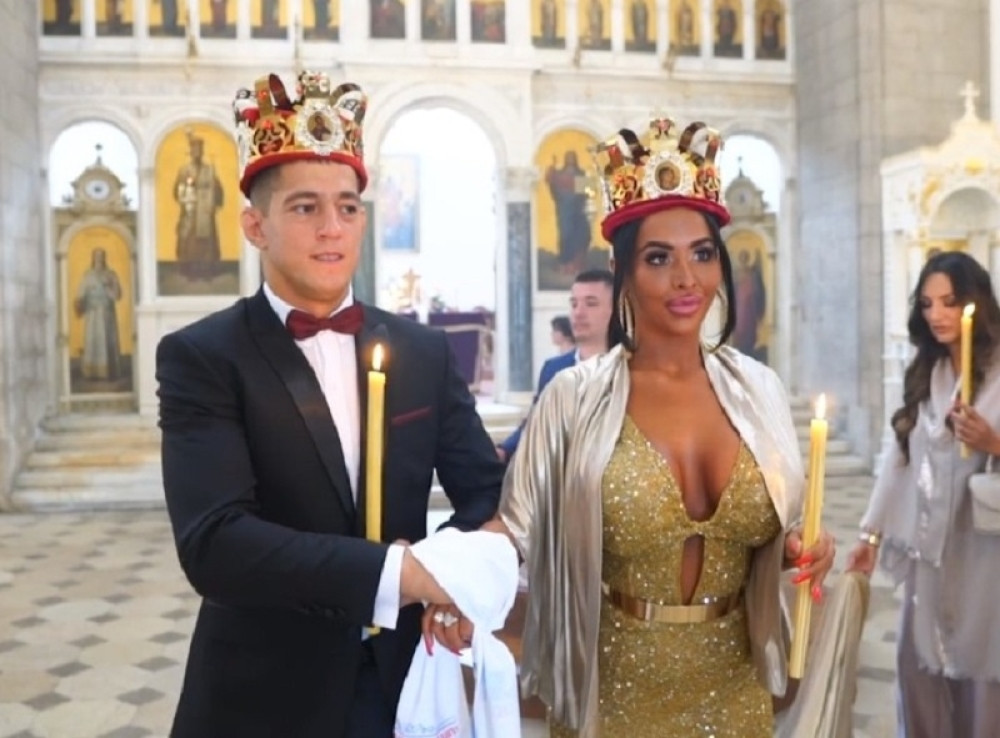 O NJIHOVOJ SVADBI BRUJI BALKAN Nazivaju je plastičnom ženom, a evo šta njen muž kaže! (VIDEO)