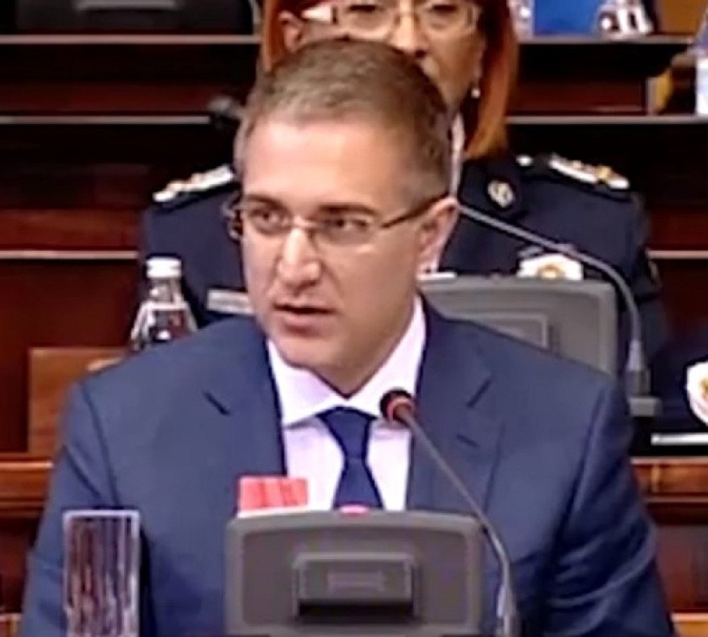 Stefanović: Postao si odjednom najveći evropejac, sigurno nosiš i onaj bedž "Volim Brisel"