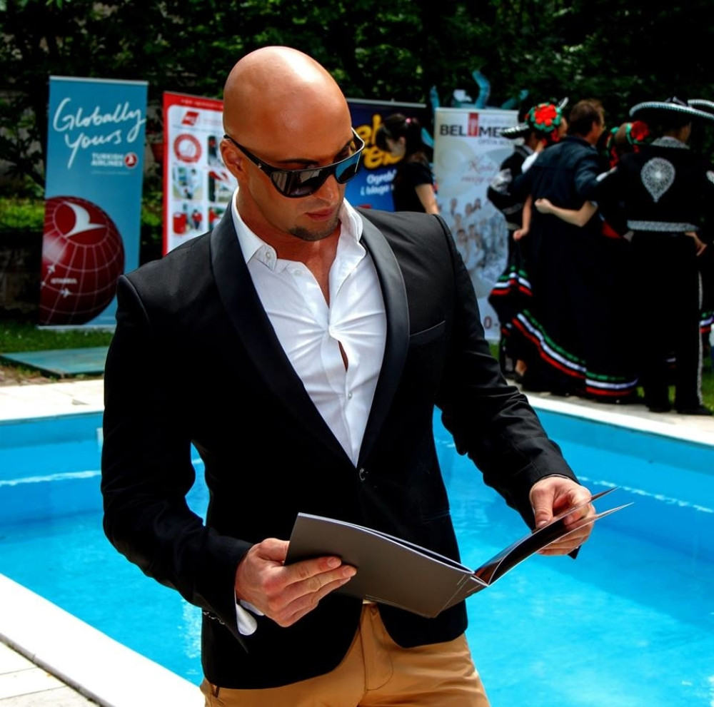 DEJAN NESTOROVIĆ SVETSKI ROMAN PIŠE U SAHARI!