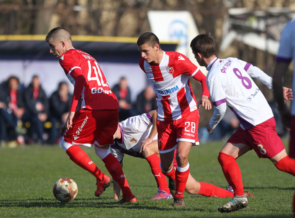 Omladinci Zvezde se ispromašivali, pogodili i prečku, Liverpul slavio na Brdu