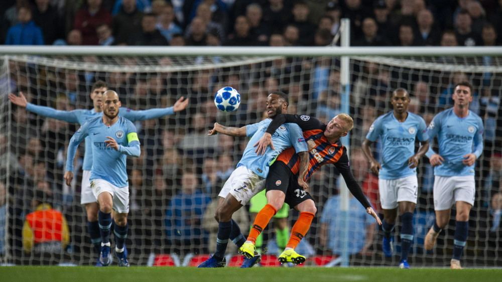 Sterling odglumio NAJSMEŠNIJI penal ikada, pa se izvinjavao: Nije bilo namerno! (VIDEO)