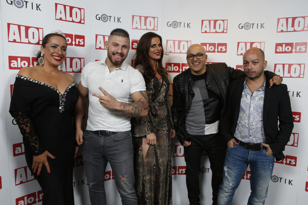 Rijaliti učesnici sa oduševljenjem došli na događaj godine! Pogledajte kako su se proveli!