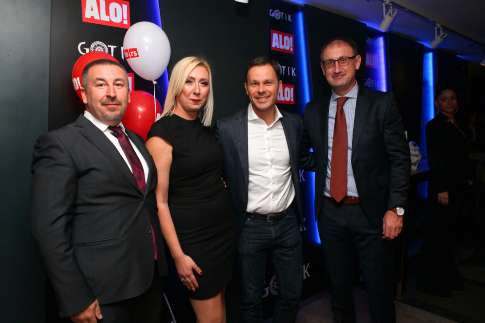 Brojni ministri, političari, umetnici i legende uveličali žurku "Alo!" (FOTO GALERIJA)