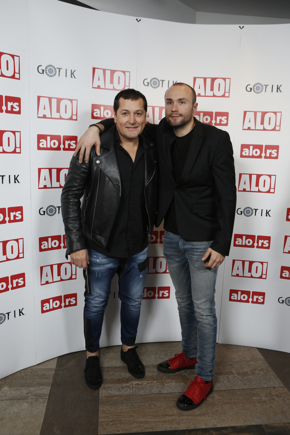 Aco Pejović oduvao Arenu!