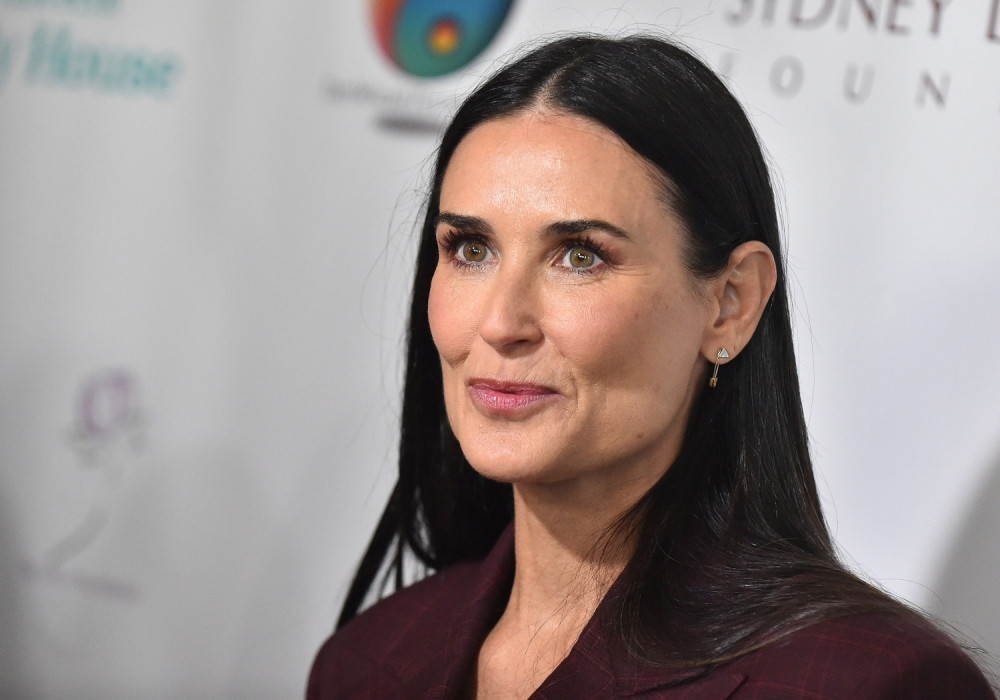 SVET BRUJI Prelepa Demi Mur u vezi sa ovom Beograđankom!