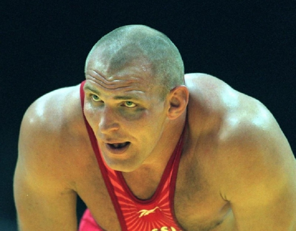 Čovek vanzemaljske snage stigao u Srbiju! Njegovo ime je Aleksandar, zovu ga Hulk i JAČI JE OD MEDVEDA! (FOTO)