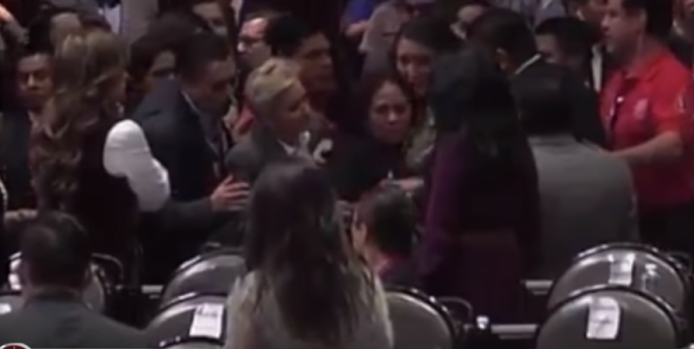 Poslanici javljeno da joj je ćerka greškom ubijena u teretani, nastao je pakao (VIDEO)