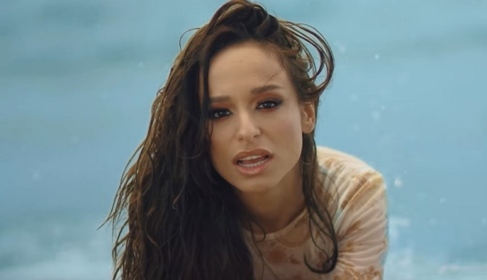 ŠOK PROMENA: Edita Aradinović odsekla 30 cm kose! Novim izgledom iznenadila sve! (FOTO)