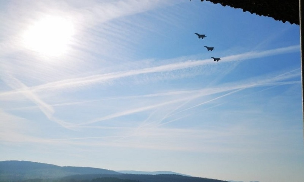 Bačeno više od 40 bombi