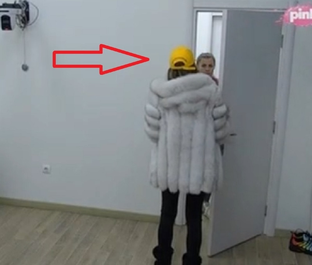 BEKSTVO IZ ZADRUGE! Plače, ne može više! Svi jure za njom da je zaustave da ne IZAĐE