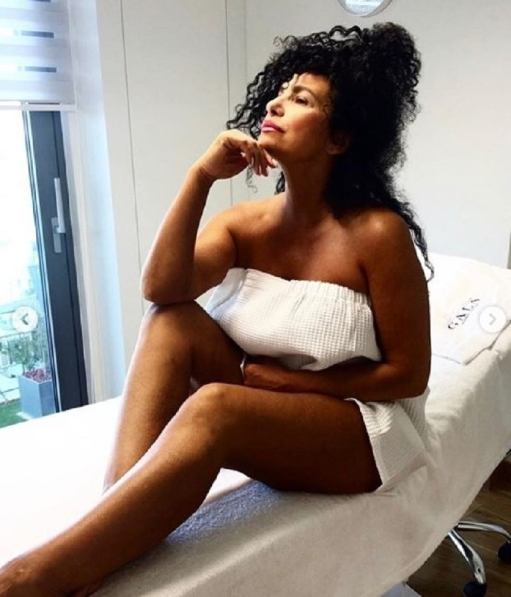 Lidija Vukićević bez šminke i fotošopa! Svi gledaju u njen stomak! (FOTO)