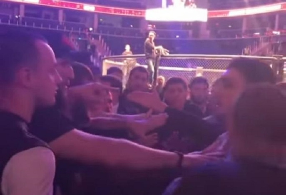 Prštalo na sve strane! Borac upao USRED TUČE! (VIDEO)