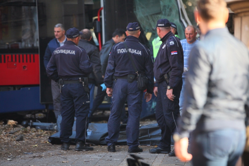 Detalji jezive tragedije u Resavskoj! Građevinac je pre smrti pet minuta ležao u krvi i krkljao, a onda umro u mukama!