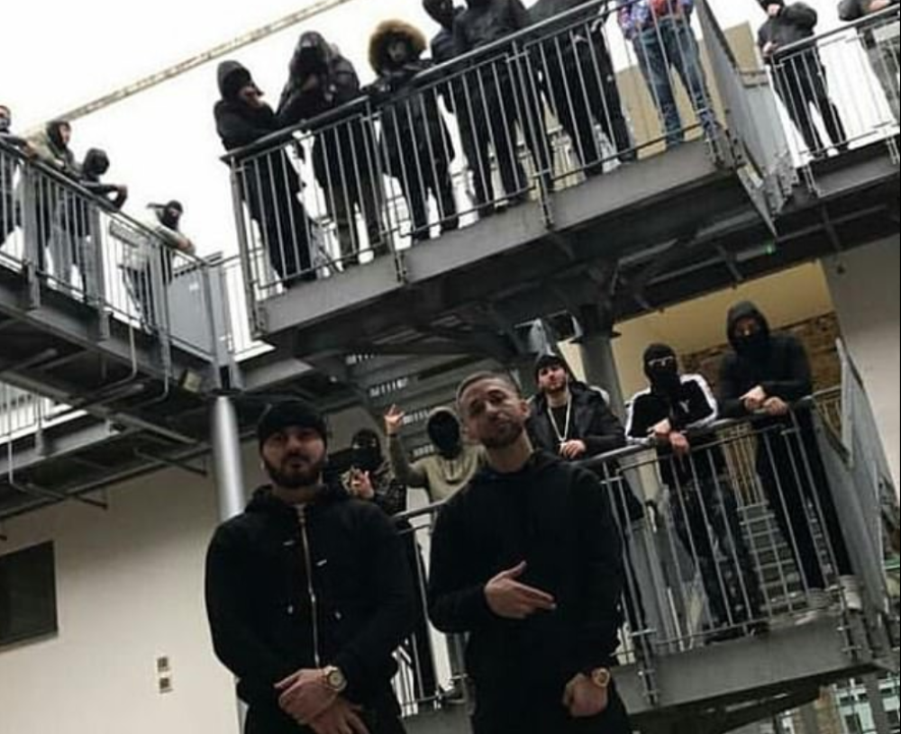 Ovako se bahate šiptarski mafijaši, od luksuza i sjaja bole oče, a umesto da se kriju postali su MEGA  ZVEZDE