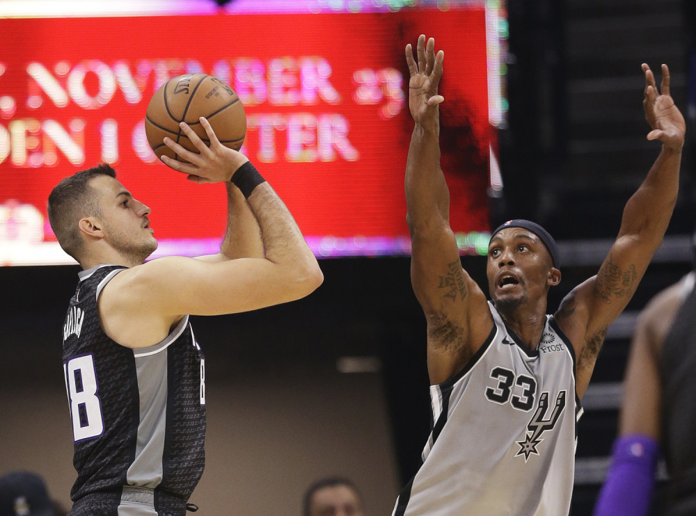 Bogdan i Bjelica ZATRPALI koš San Antonija, Greg Popović se hvatao za glavu! (VIDEO)