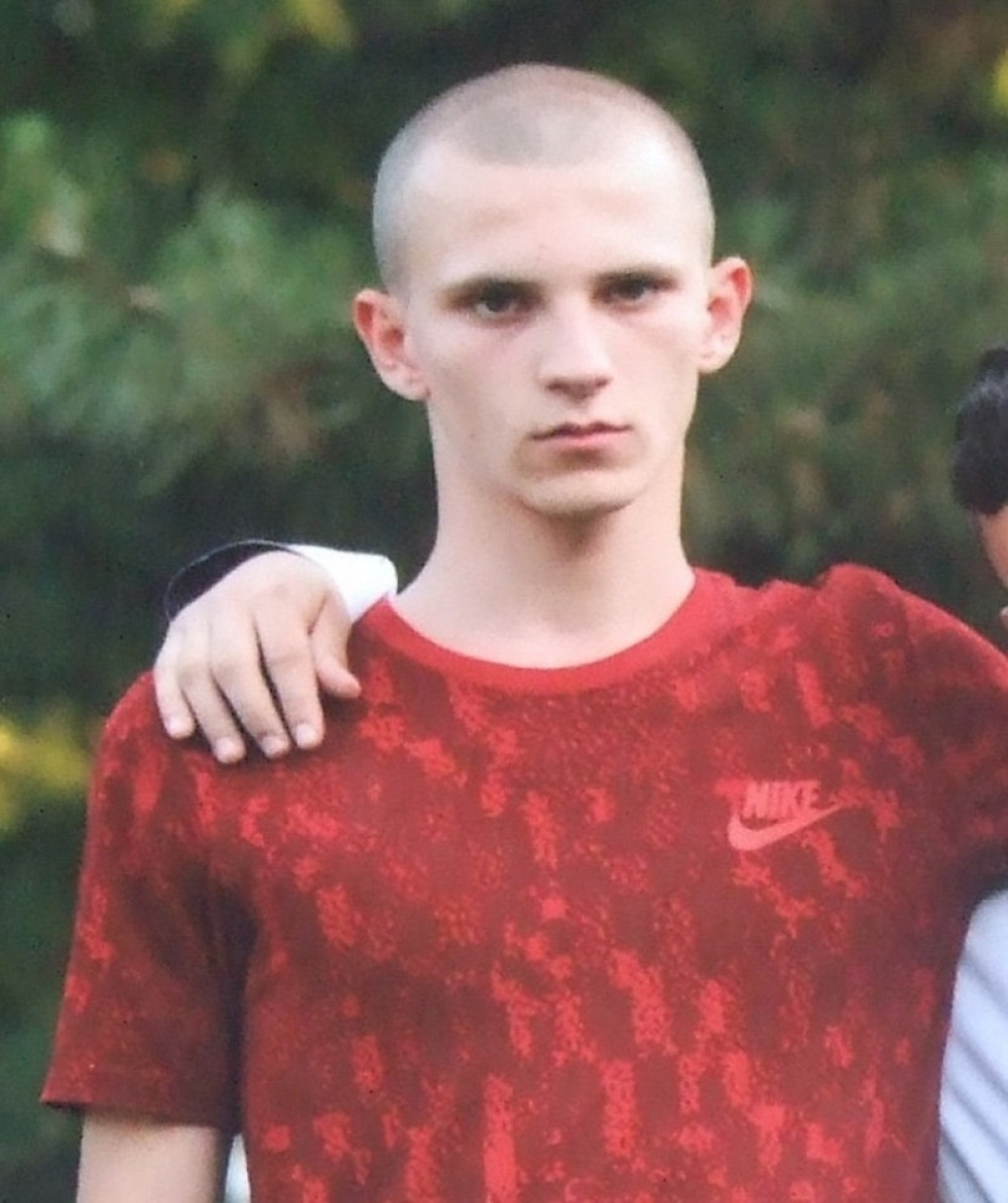 Mladić priznao da je brutalno udario Stefana (17), vapaj oca mrtvog mladića odjekuje Negotinom! (FOTO)