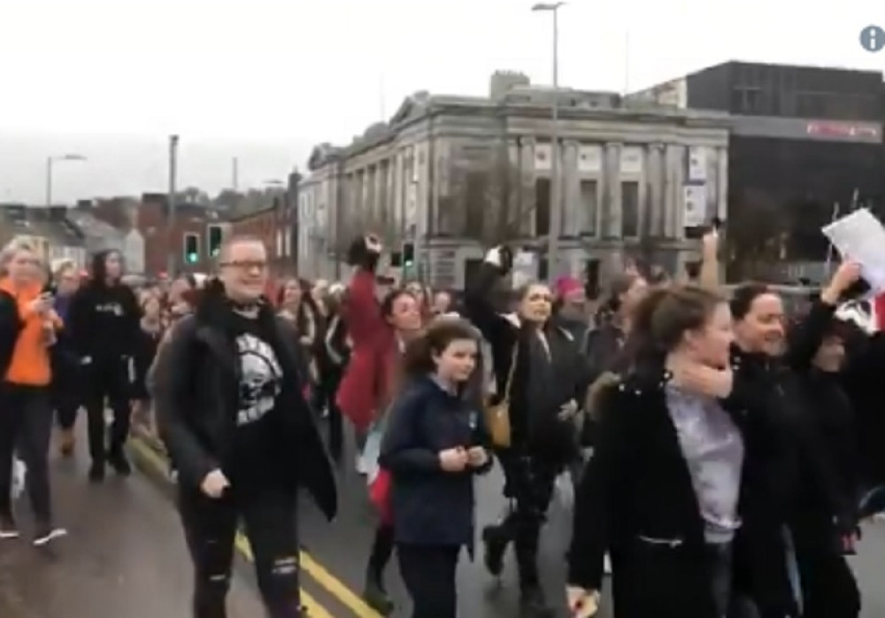 Ženske gaćice preplavile društvene mreže! Kada vidite zašto žene protestuju, sigurno ih nećete osuđivati! (FOTO+VIDEO)