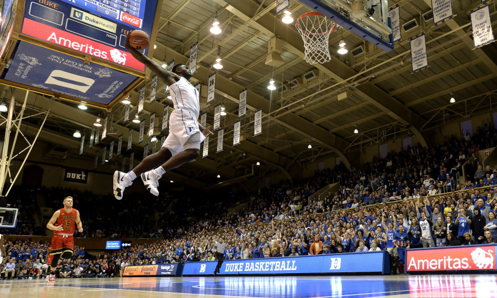 Skače kao kengur, kuca kao Džordan, ima 120 kila ČISTIH MIŠIĆA! Ovaj mali ima 18 godina a tek će da kida u NBA! (VIDEO)