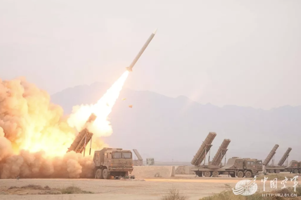 Brisel nezvanično otkrio šta misli o kupovini vojne opreme od Kine