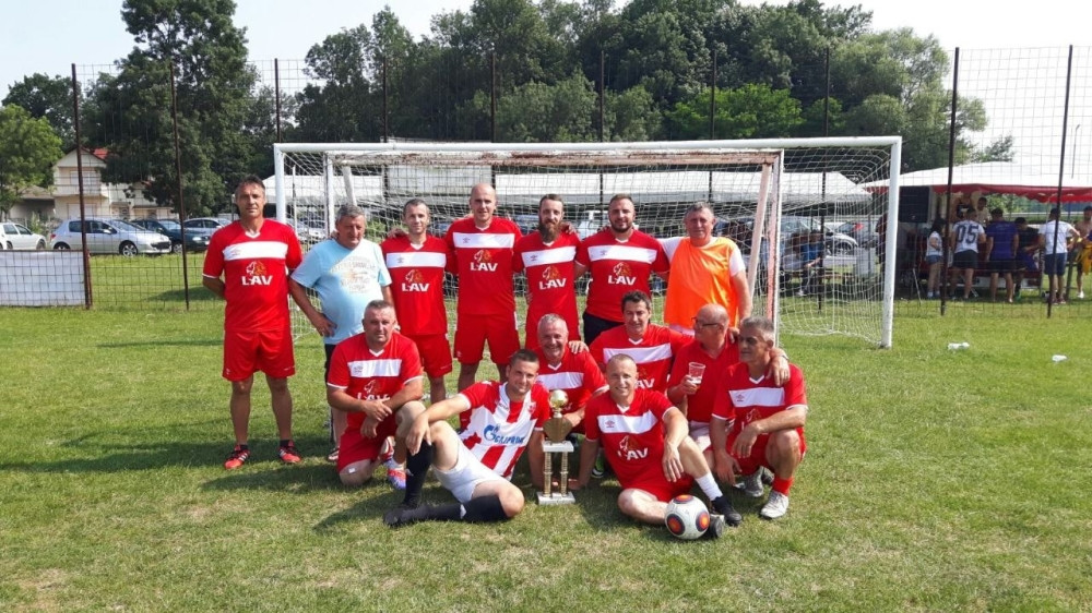 Legende crno-belih igraju revijalni meč sa Slogom