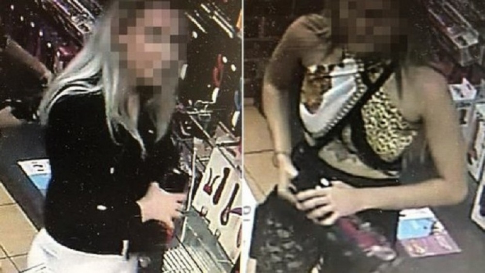 Dve devojke (19) uhvaćene kako kradu vibratore od 60.000 dinara u poznatom seks šopu! (FOTO)