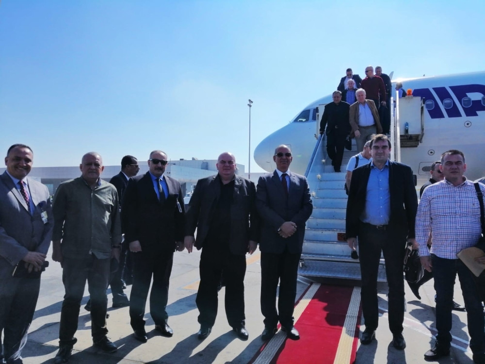 Palma jaše kamilu u Egiptu, a dočekan kao Tito! (FOTO/VIDEO)