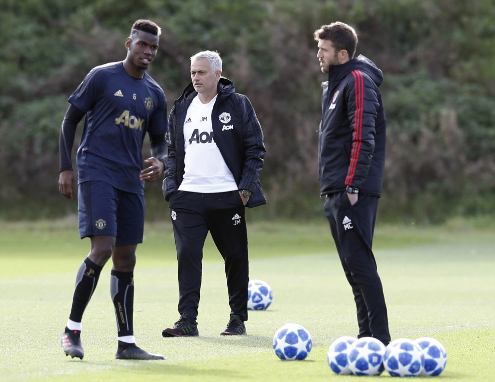 Murinjo renovira odbranu Junajteda, iz Srbije stiže NOVI VIDIĆ!