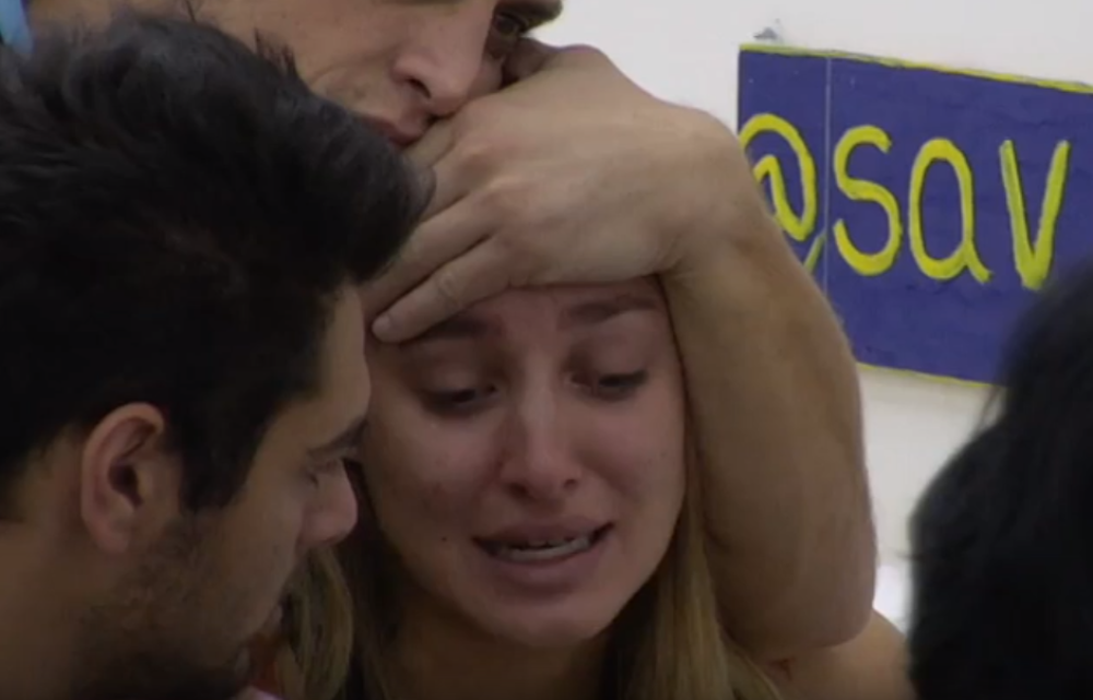 LUNU NAPAO KARAĐORĐE! Ostavi Davida, on je Sandrin! Video sam šta si radila!