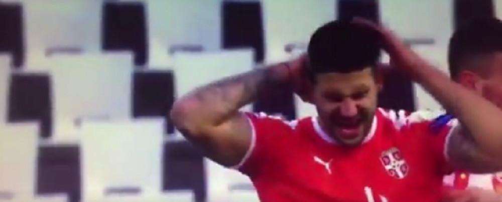 Kapiten Crne Gore prišao Mitru i s leđa ga BRUTALNO opalio pesnicom po glavi! (VIDEO)