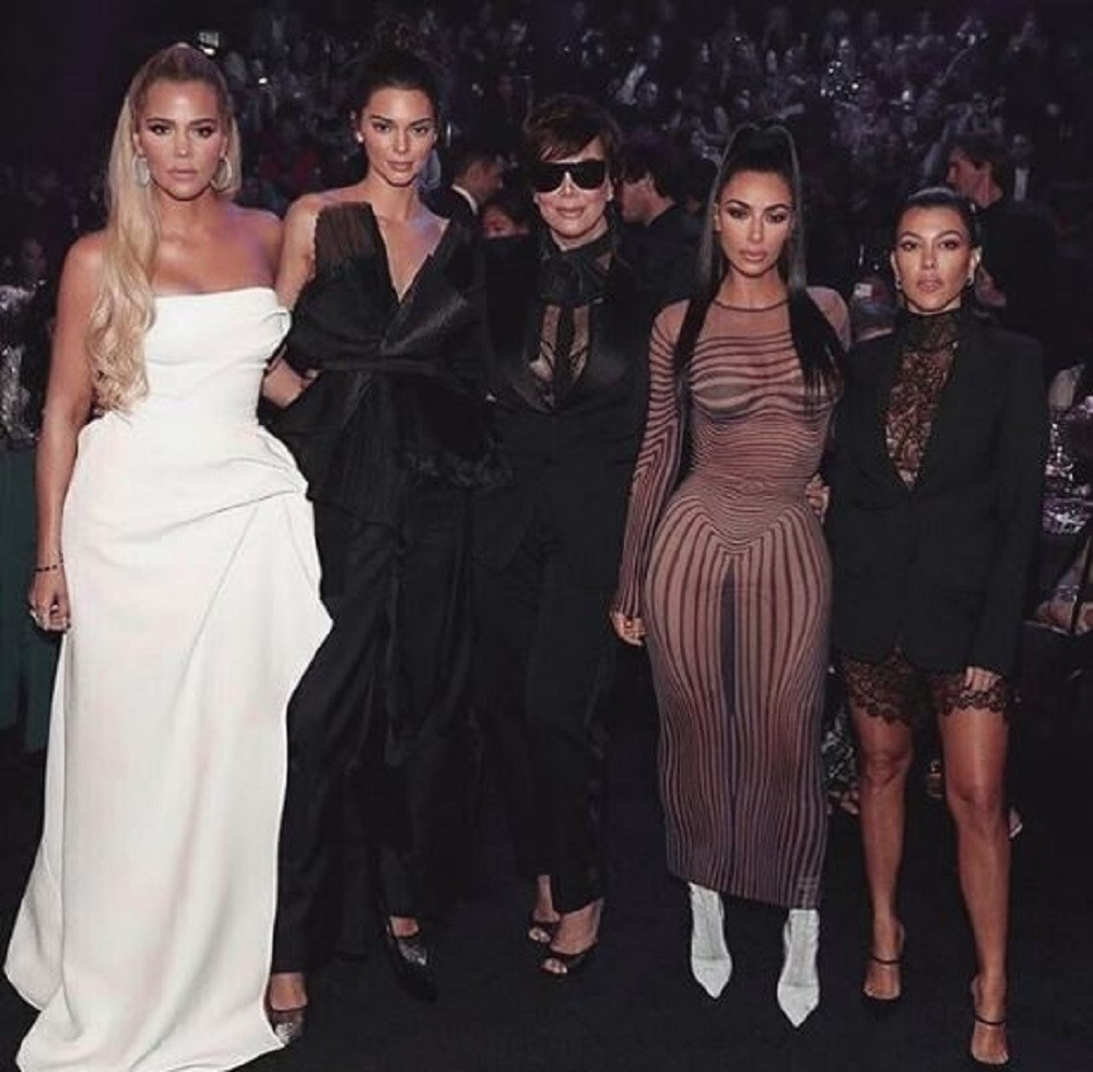 Otkriveno koliko je bogatstvo porodice Kardašijan! Leže na milijardama!