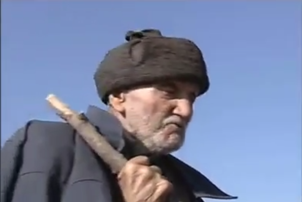 Priča o ljubavi deke iz Vojvodine prema sinu i lasti koja tera suze na oči!