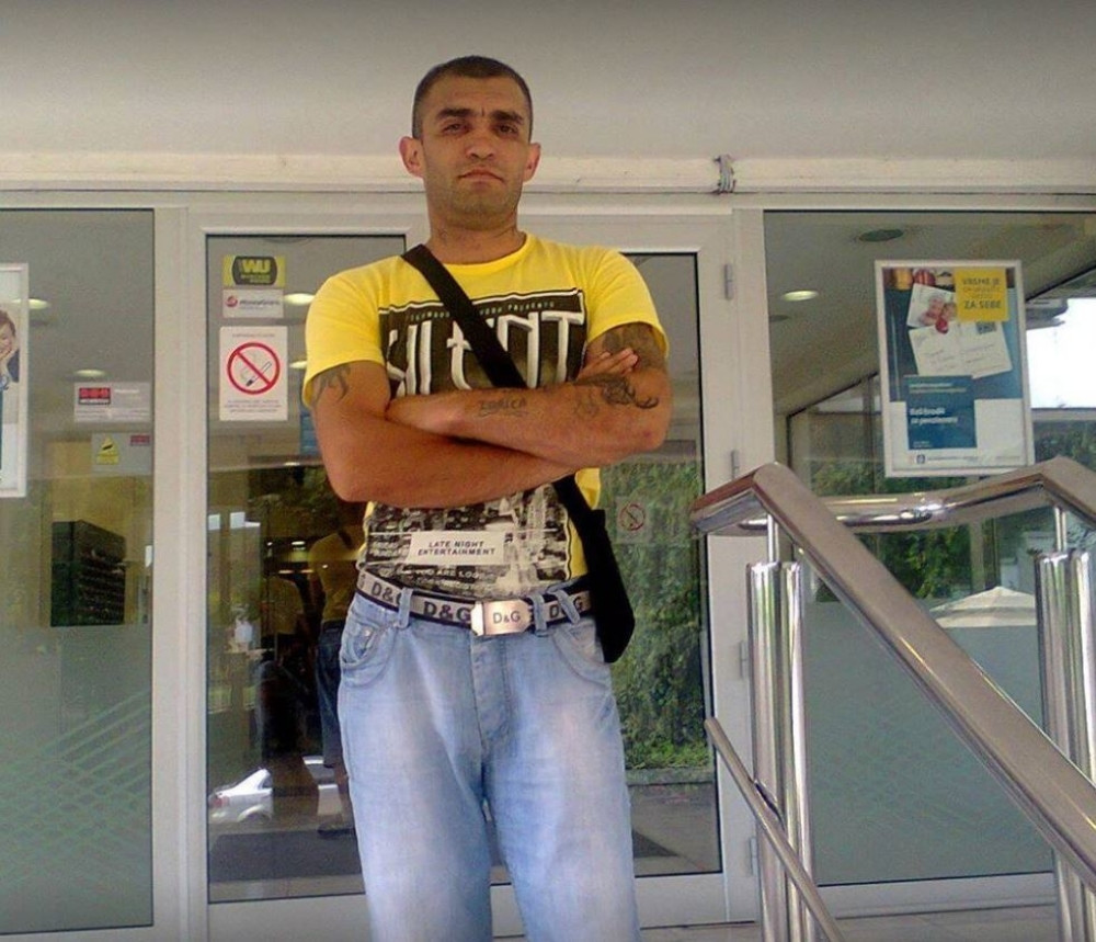 Godinama zlostavljao suprugu, sekao je i ubadao nožem, pa je naterao da mu bude SAUČESNIK U UBISTVU!