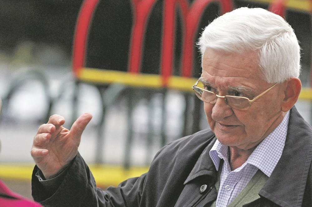 Nemci hoće da sude Kusovcu zbog lažnih slika!