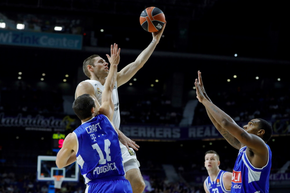 Nećete verovati očima KAKAV koš je Budućnost primila u Evroligi, igrači su se samo pogledali! (VIDEO)