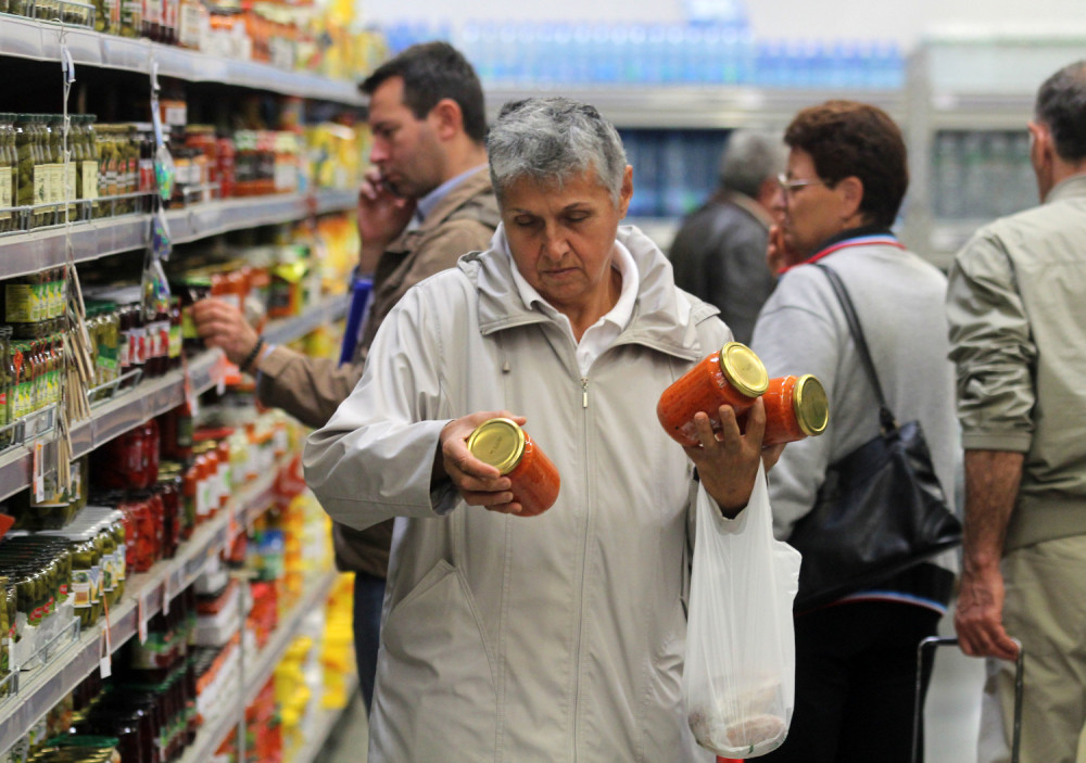 Vaše omiljene namirnice kriju opasne sastojke! Postoji jednostavan način da to proverite sledeći put kad odete u kupovinu