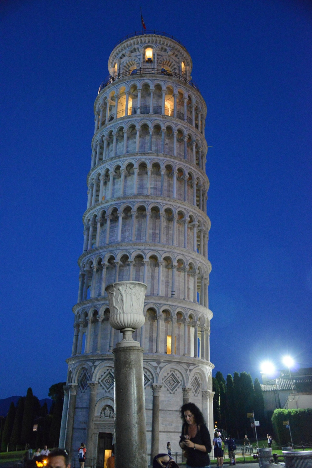 Pokušavali su 20 godina da isprave toranj u Pizi! Pogledajte šta su mu uradili